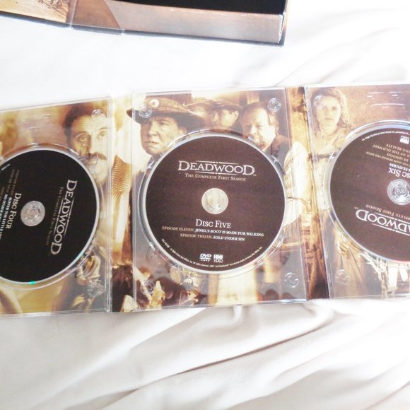 Deadwood - The Complete First Season - DVD Box Set - Picture 6 of 8